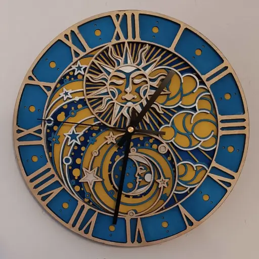 Horloge murale en bois – Soleil & Lune astrale